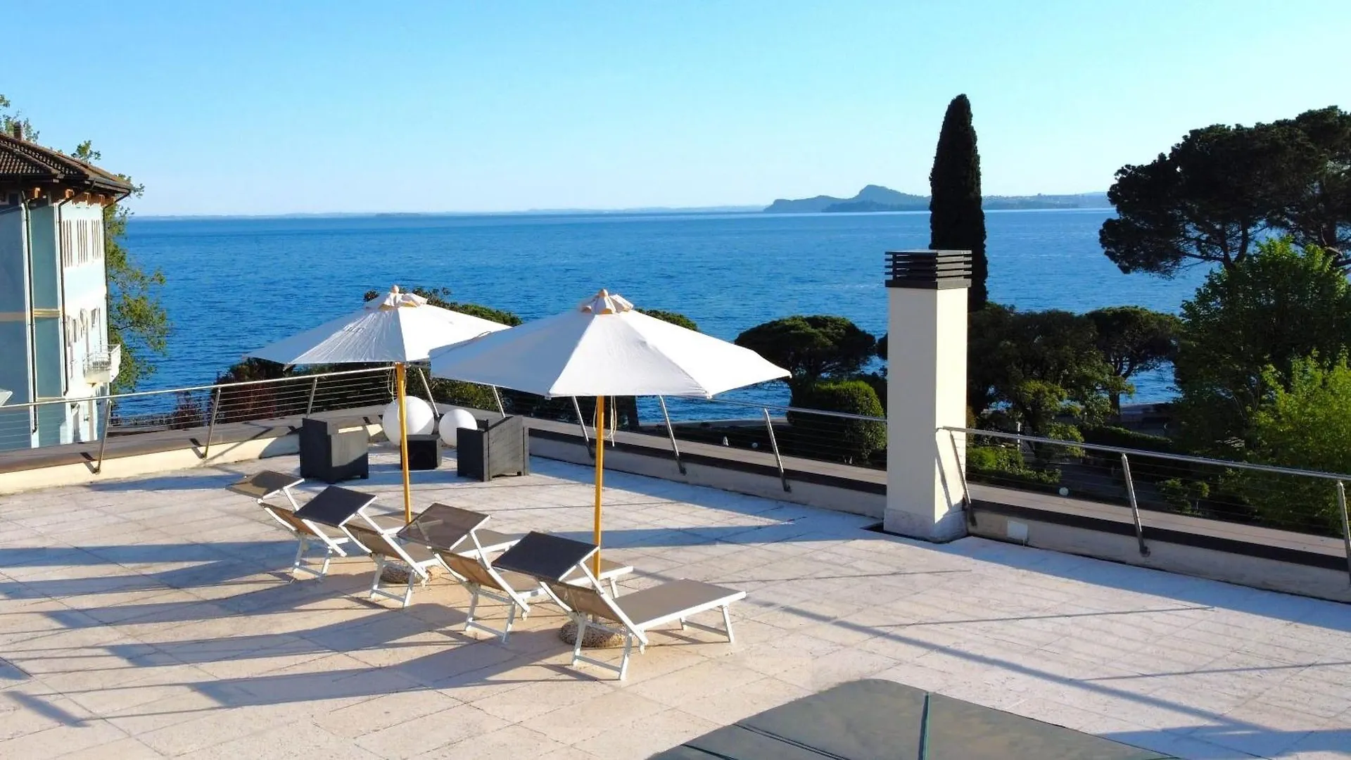 Garda Blue Home Sul Lago - Con Piscina, Solarium E Box Toscolano Maderno