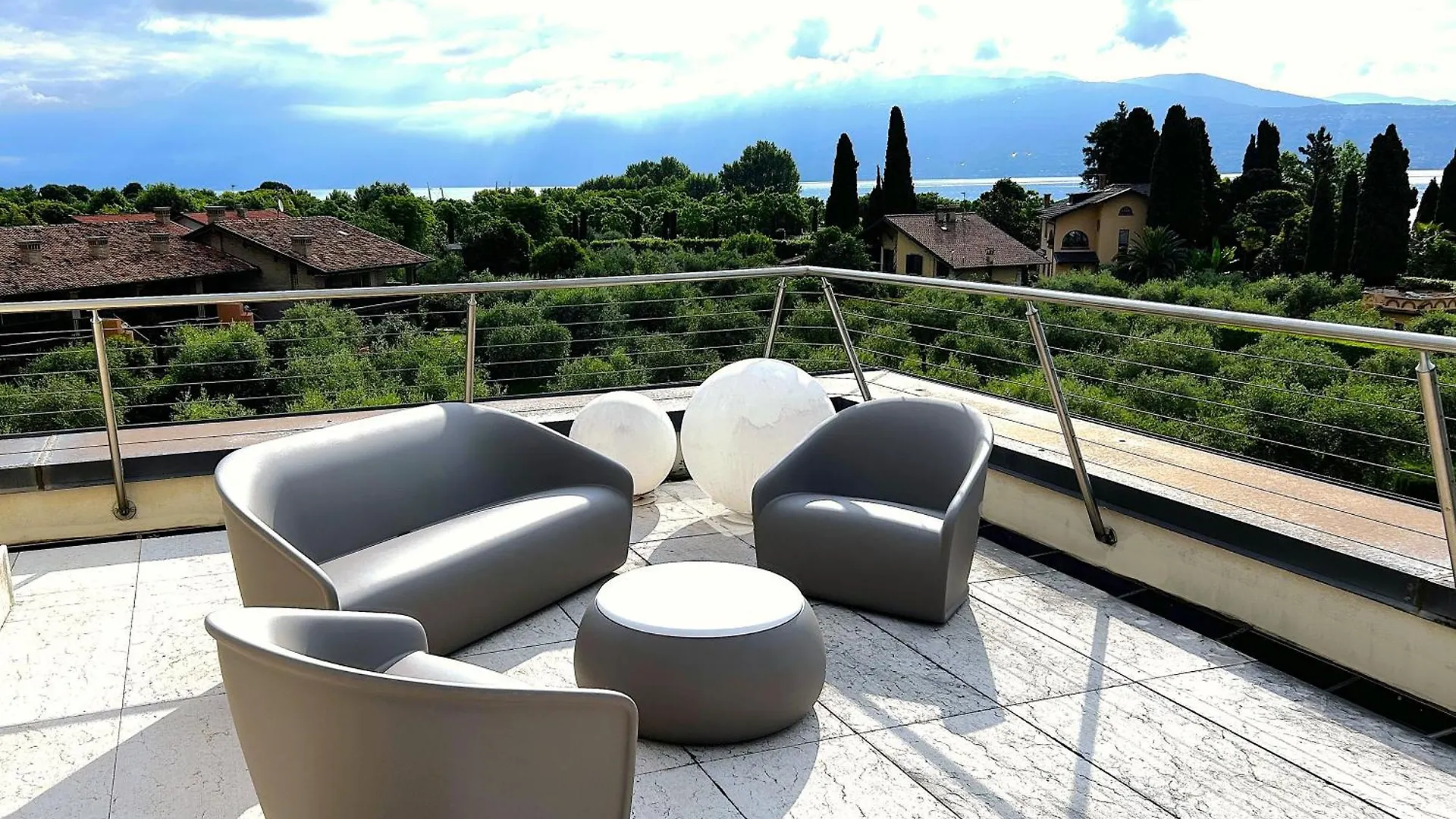 Garda Blue Home Sul Lago - Con Piscina, Solarium E Box Toscolano-Maderno 0*,